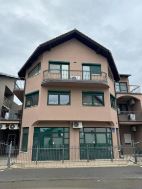 Rooms Fitea, Osijek